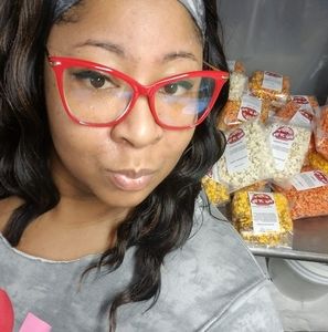 Meet your Posher, Pop